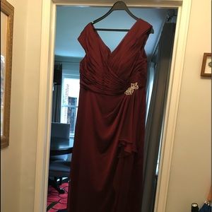 Mother of the bride dress, jade jasmine